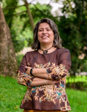 Dr. Ana Haule